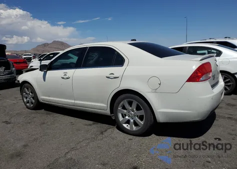 2010 Mercury Milan Premier z USA, uszkodzony, nr VIN 3MEHM0JA8AR654341